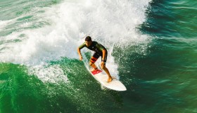 ag体育集团-王者归来！杜兰特复出首秀惊艳，新规下G2引爆全场